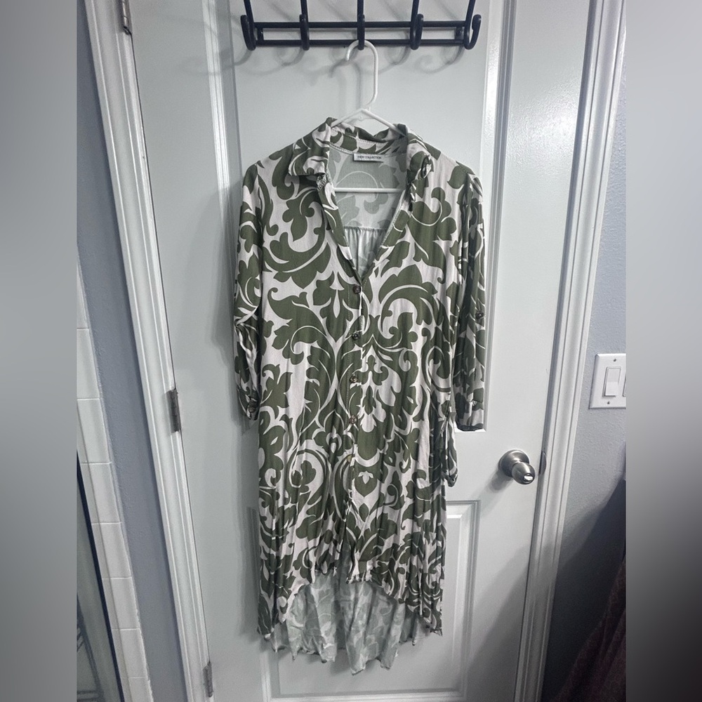 Elegant Green and White Patterned Dress